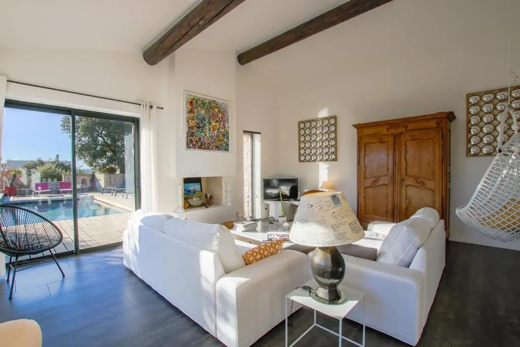L'Escapade, Mas En Pierre D'Exception En Provence Villa Merindol-les-Oliviers 0*,